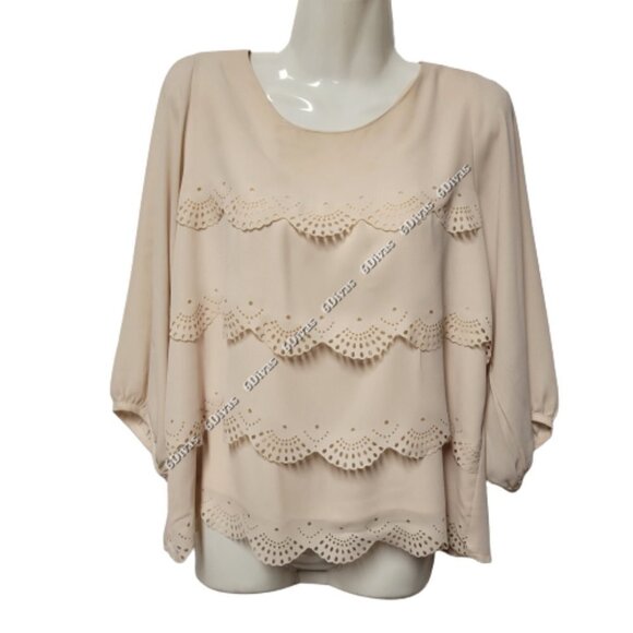 CREAM colored  Laser Cut Tiered Blouse Top Size S- NEW - Picture 3 of 11